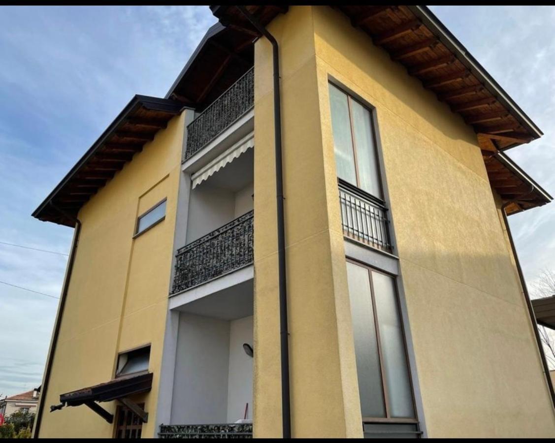 La Corte Di Silvia Malpensa Bed and Breakfast Cardano Al Campo Buitenkant foto