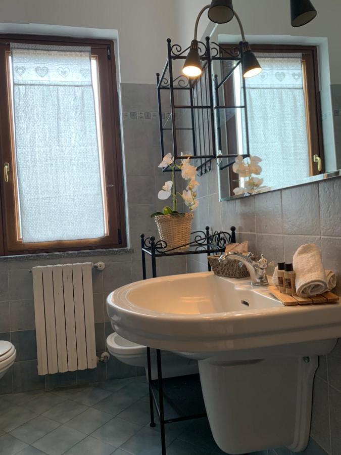 La Corte Di Silvia Malpensa Bed and Breakfast Cardano Al Campo Buitenkant foto